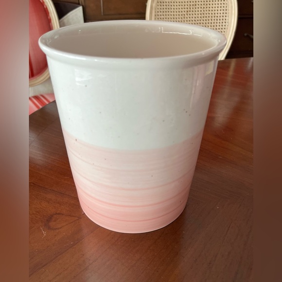 Boston Warehouse PINK Reactive Glaze Crock for Kitchen Utensils - Picture 3 of 8